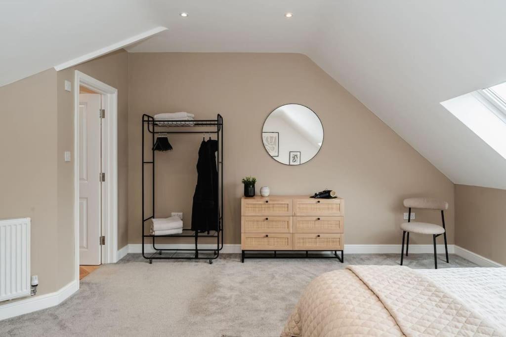 Boutique Apartment - Mazerystays Exley Esterno foto