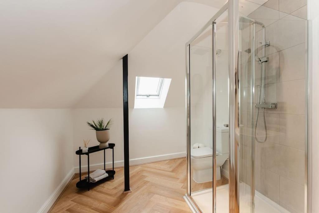 Boutique Apartment - Mazerystays Exley Esterno foto
